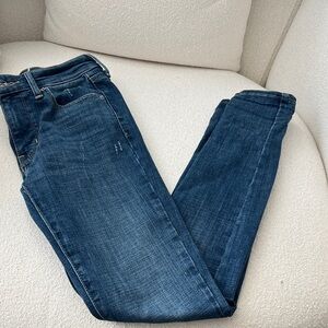 Levi's Women's Skinny Jeans in Dark Blue Wash